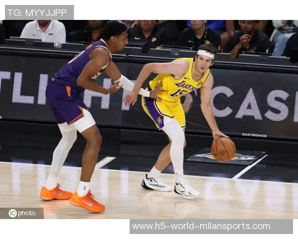 单节17分展现巅峰状态克莱无惧詹东缺阵拉拉维亚助力球队逆袭