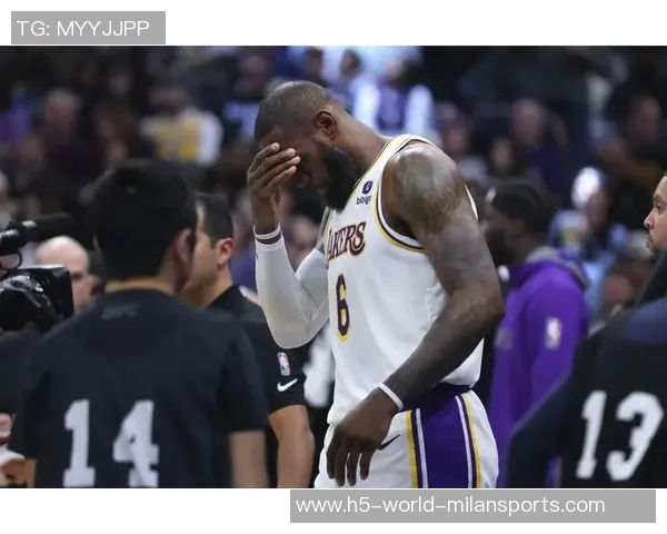 迪马透露圣地亚哥希门尼斯脚踝手术消息预计缺阵两个月以上